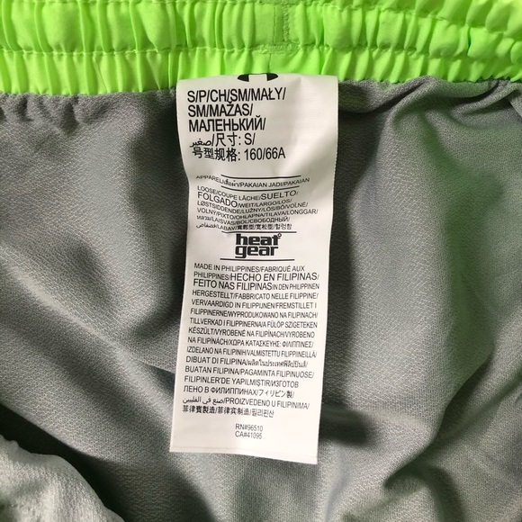 Under Armour Athletic Shorts - Picture 4 of 4